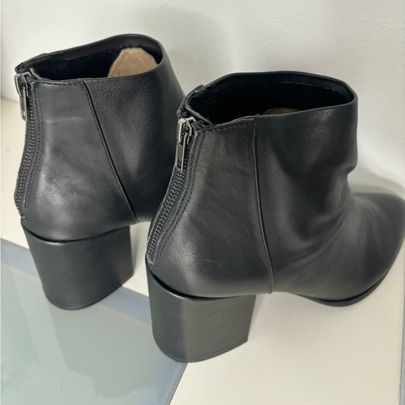 STEVE MADDEN NWOT LEATHER POINTED BOOTIES SZ 10 - Picture 7 of 10